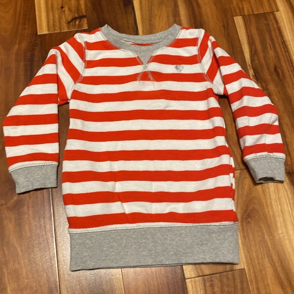Girl’s Size 3 Bundle: Green & White Hooded T-Shirt & Red & White Sweatshirt - Picture 6 of 10
